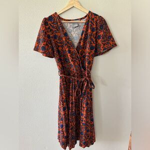 Lark + Grey Orange and Navy Floral Fit and Flare V Neck Dress Size Petite M